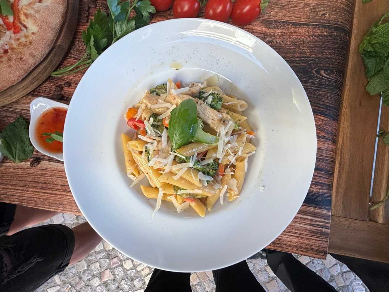 Penne Pasta with Chicken and Broccoli