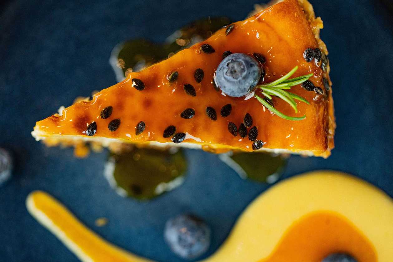 Cheese cake with passion fruit
