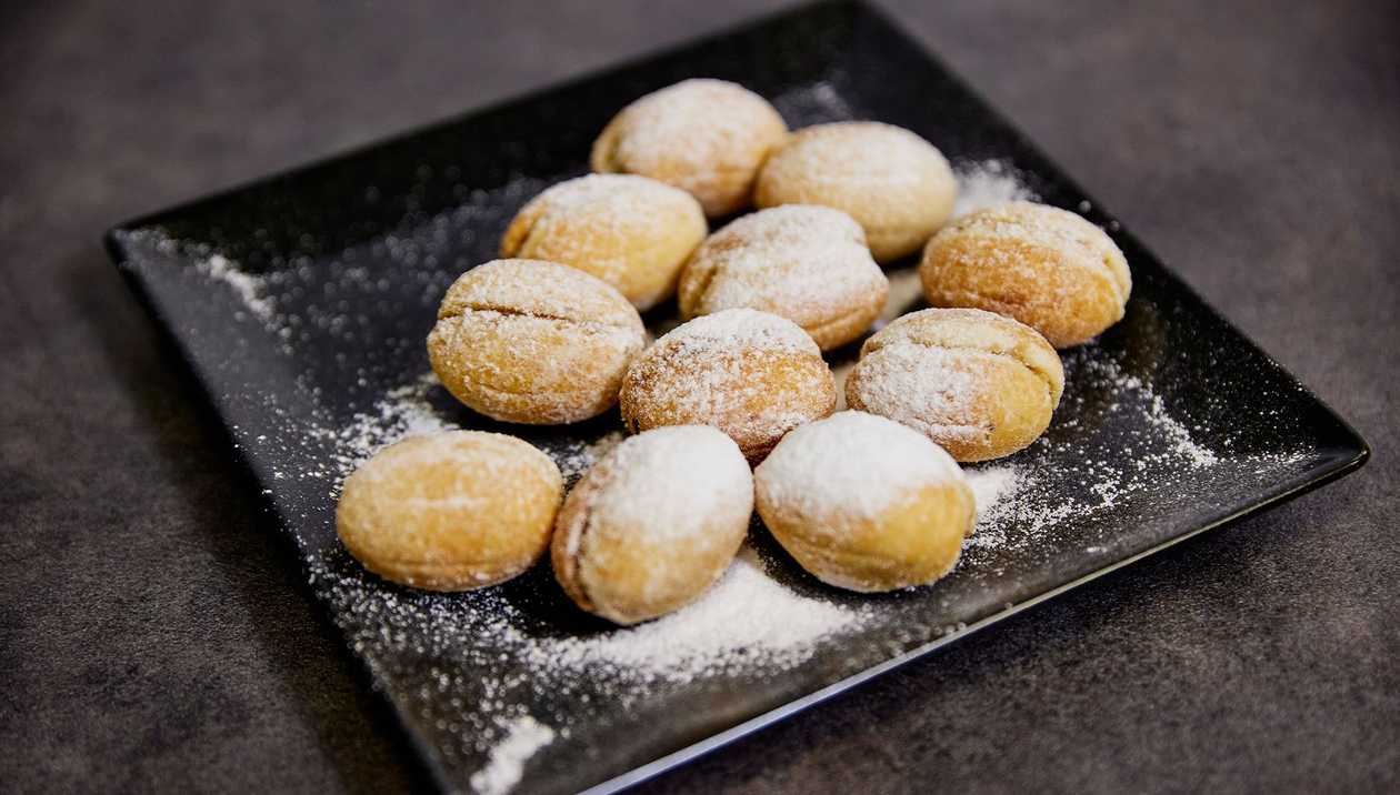 Keto Caramel Stuffed Nuts (100 g)