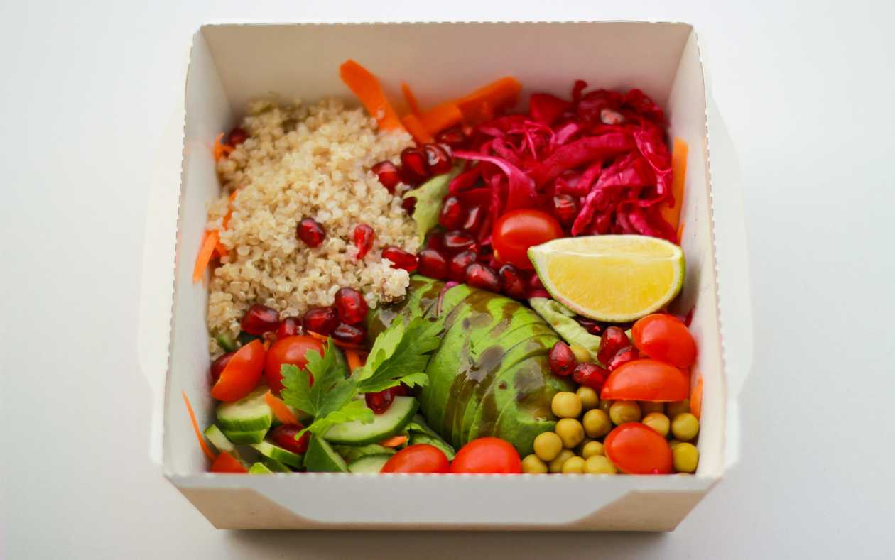 Kinoa Salatı
