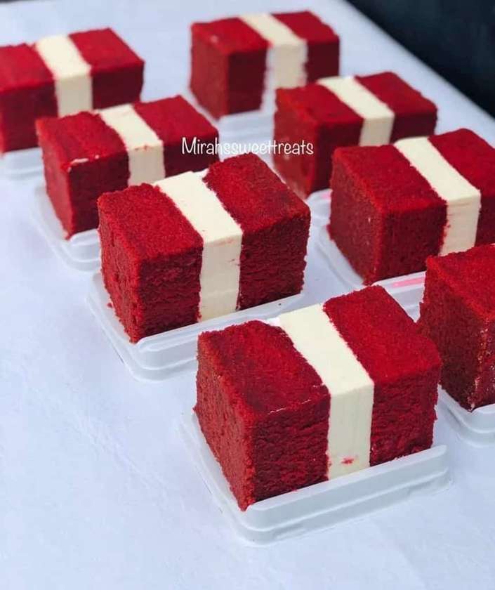 Red Velvet Cheesecake Slice