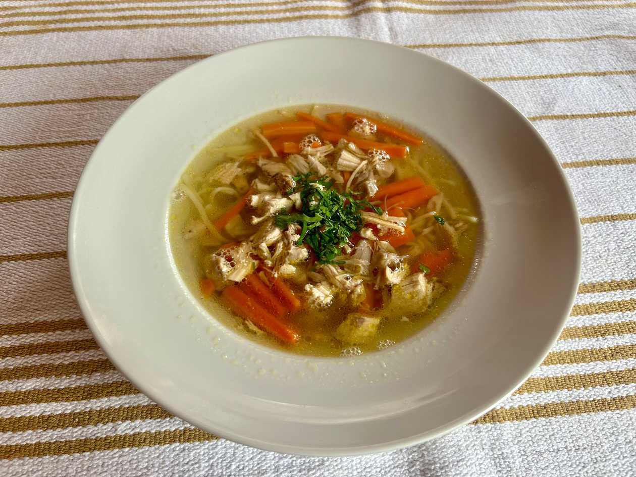 Slepačia  slávnostná " svadobná " polievka