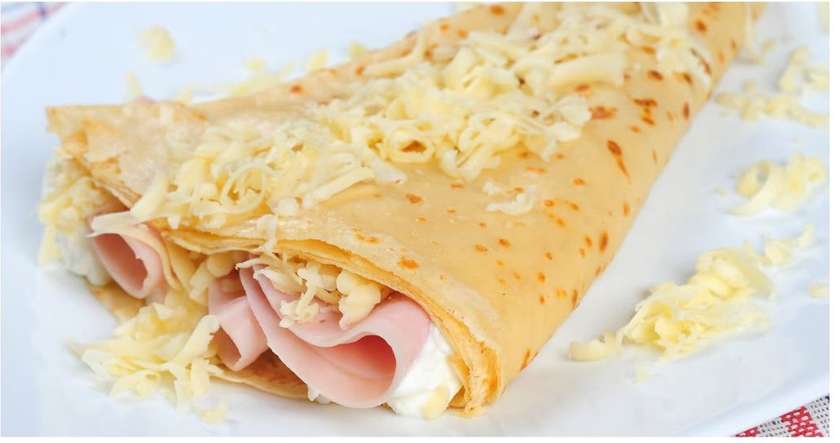 crepe with turkey ham