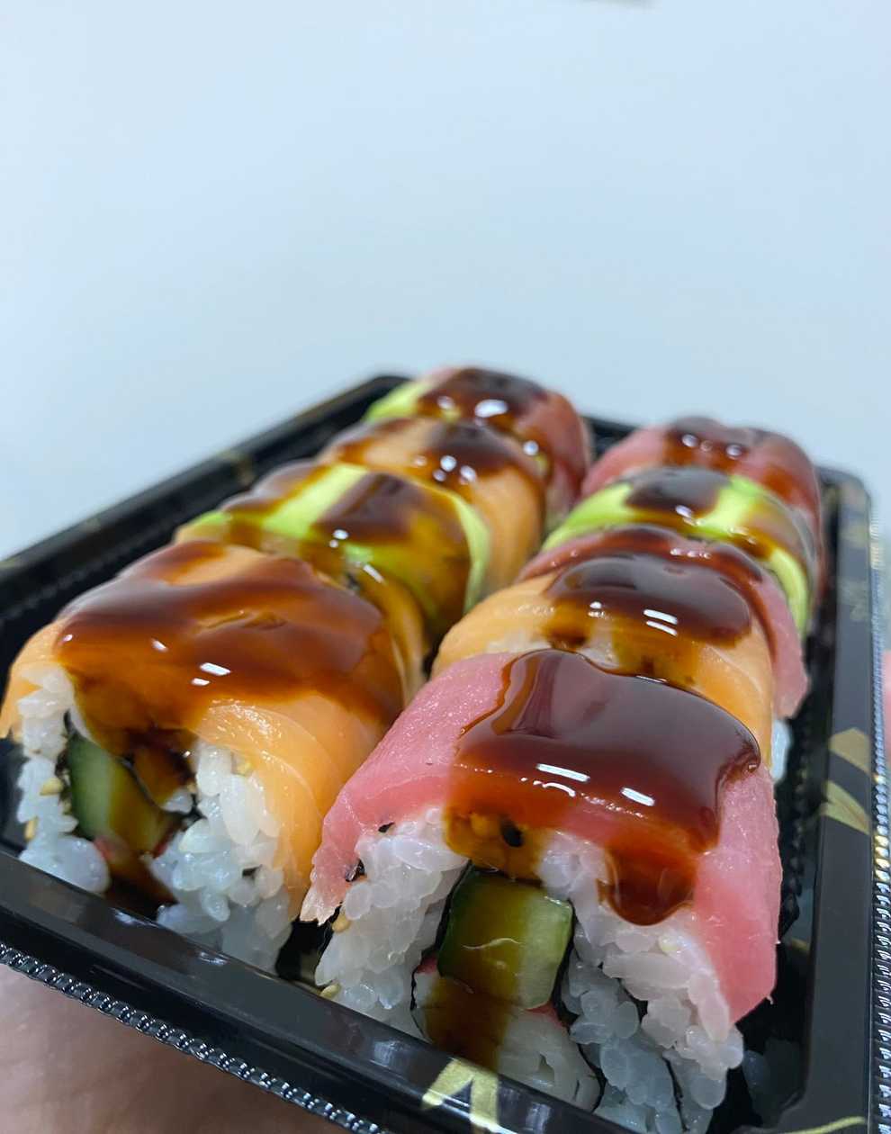 RAINBOW ROLL
