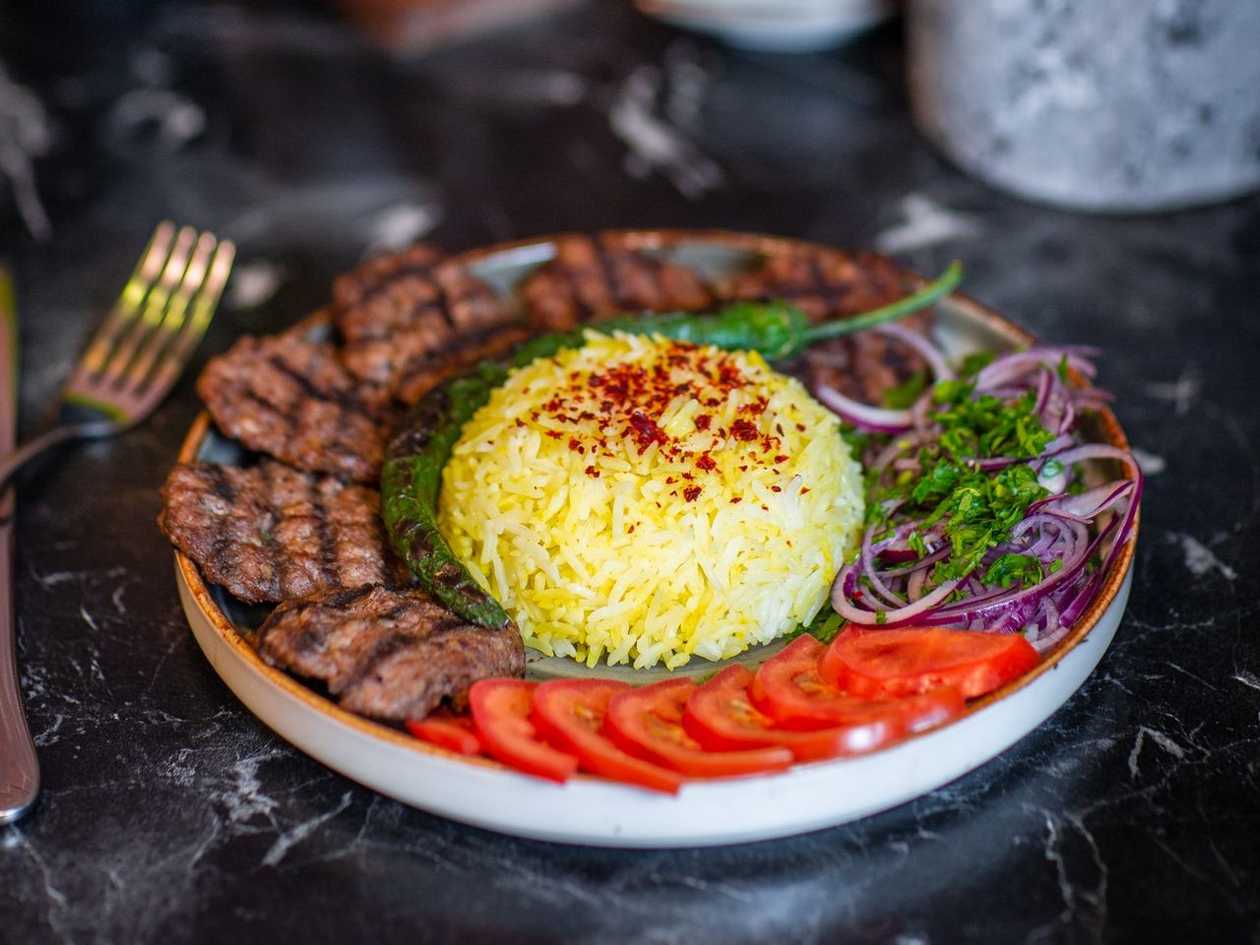 Köftə Plovüstü Acılı Ət (Yeni)