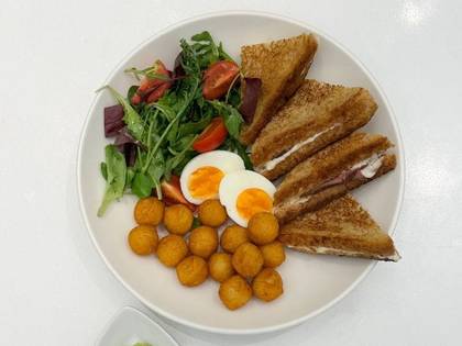 Сніданок із картопляними кульками
