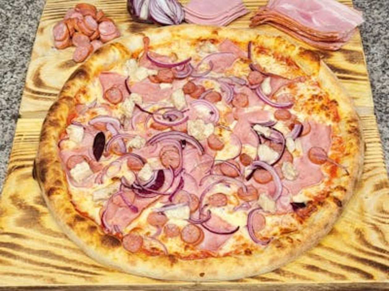 Traditional Pizza