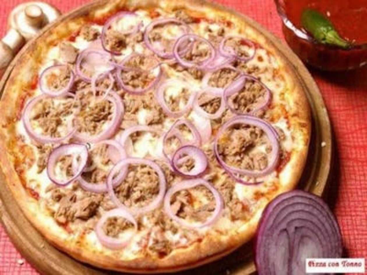 Pizza con Tonno