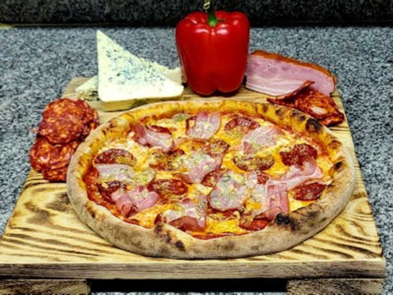 Pizza Bresciana