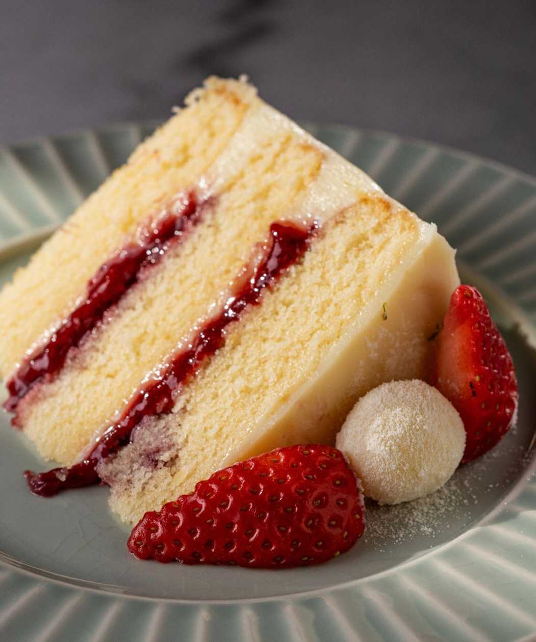 Bolo Nido e   Morango