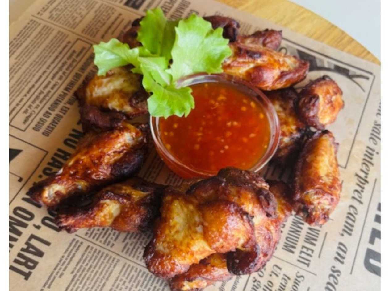 NEW Fried Chicken Wings with Sauce