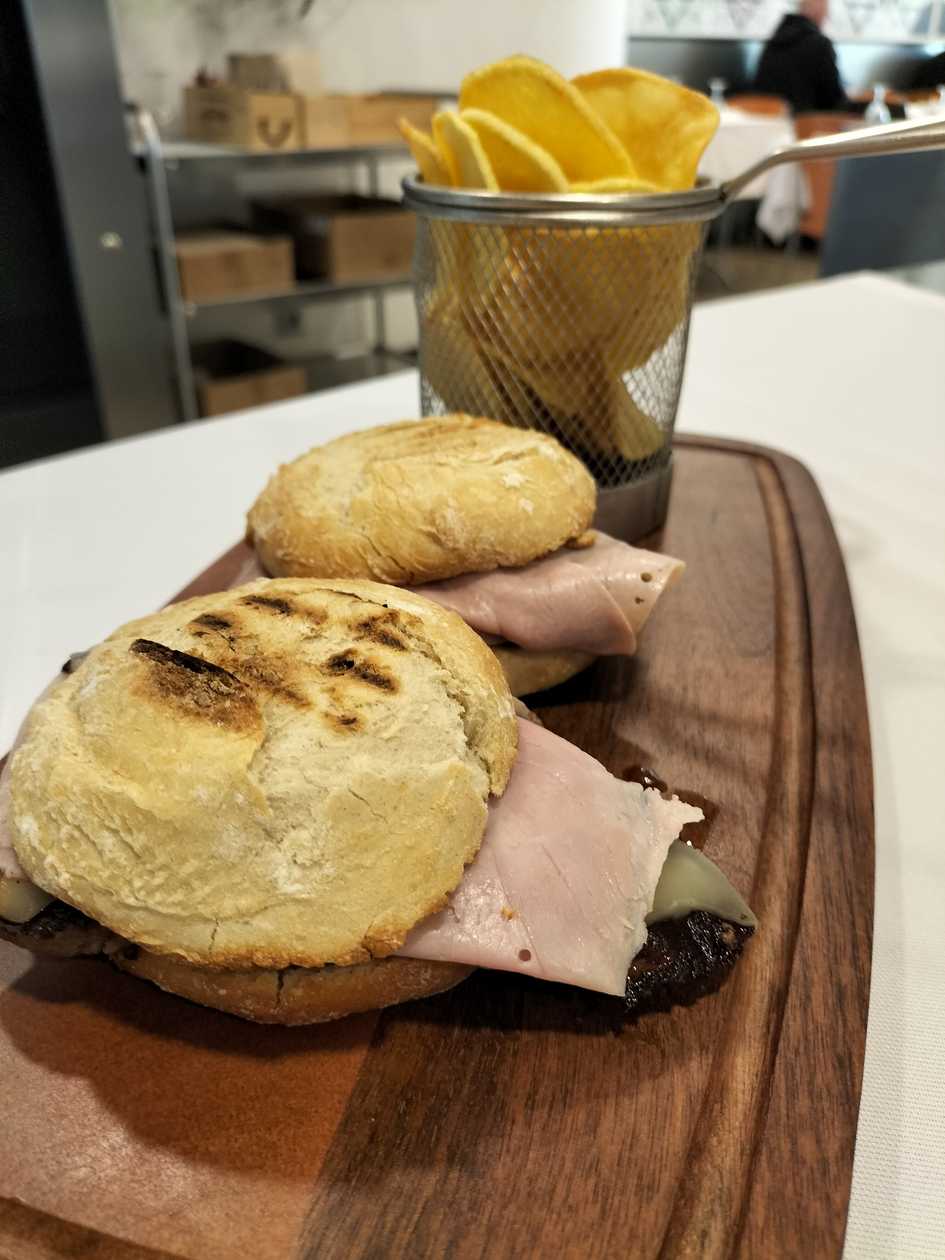 PREGO EM PÃO ESPECIAL