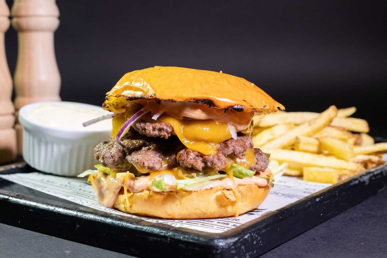 Triple Beef Patty Smashed Burger(540g)