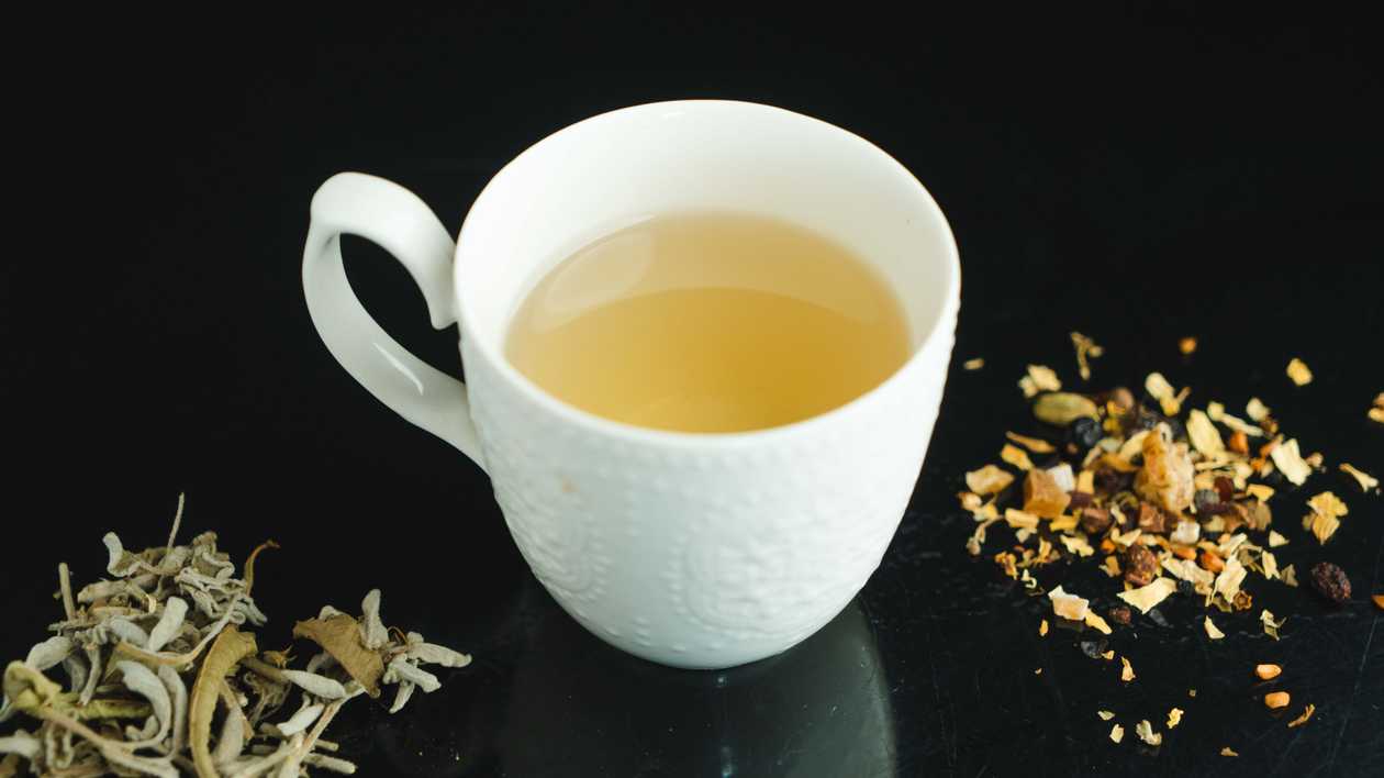 Hot Organic Herbal Tea (Choose Herbs)