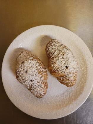 Croissants (2 pcs.)