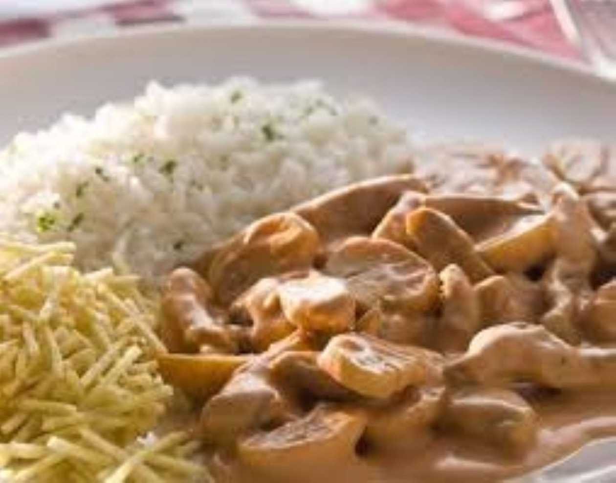 Strogonoff de Frango