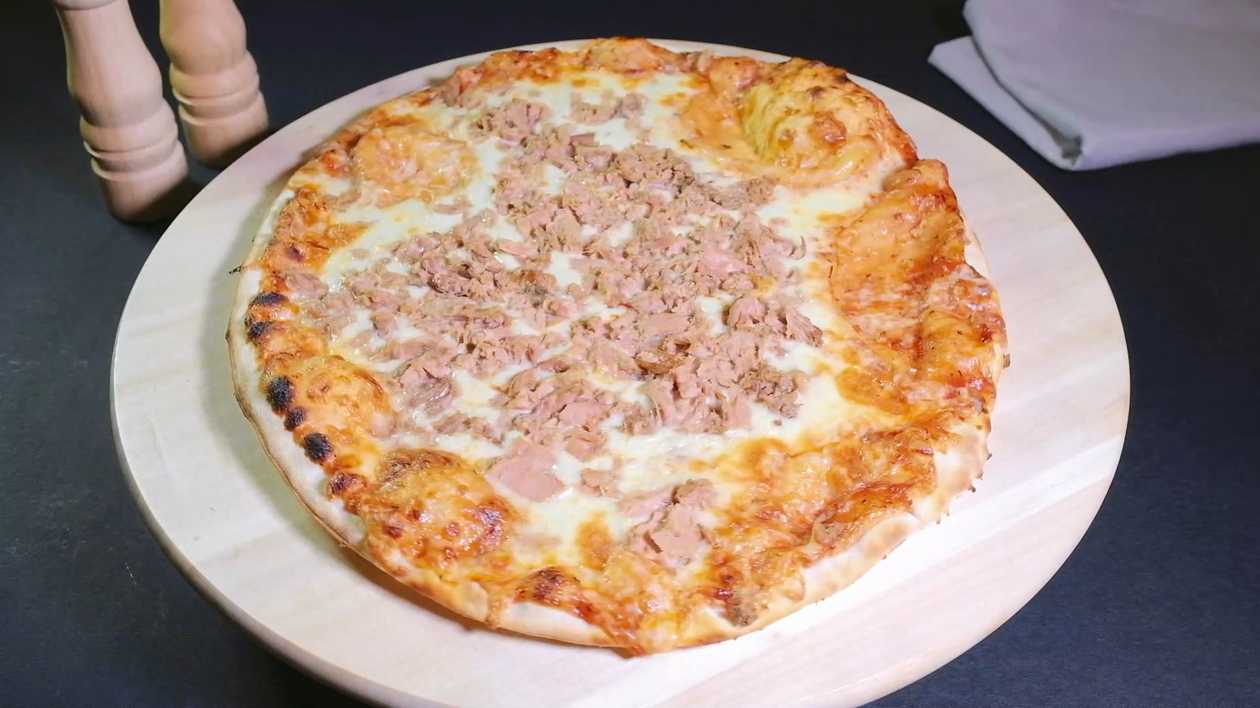 Pizza cu Ton