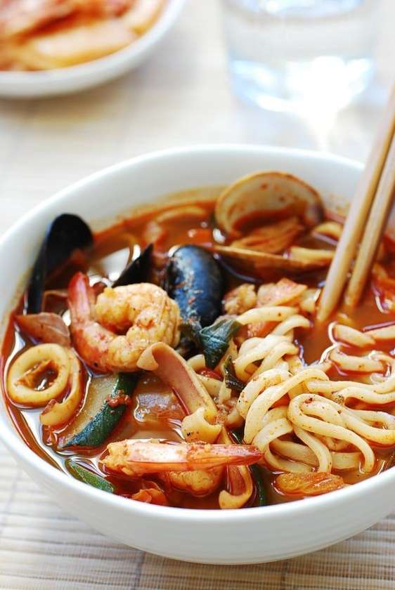 Spicy see food Jjamppong (Noodles)