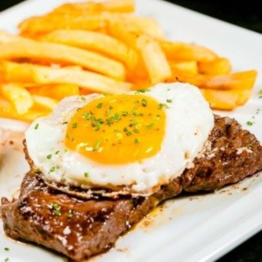 bife a cavalo