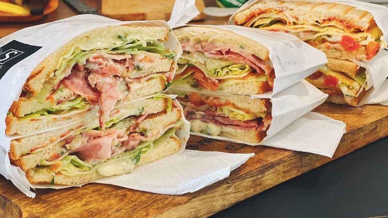 “Sololaki” Big Club Sandwich
