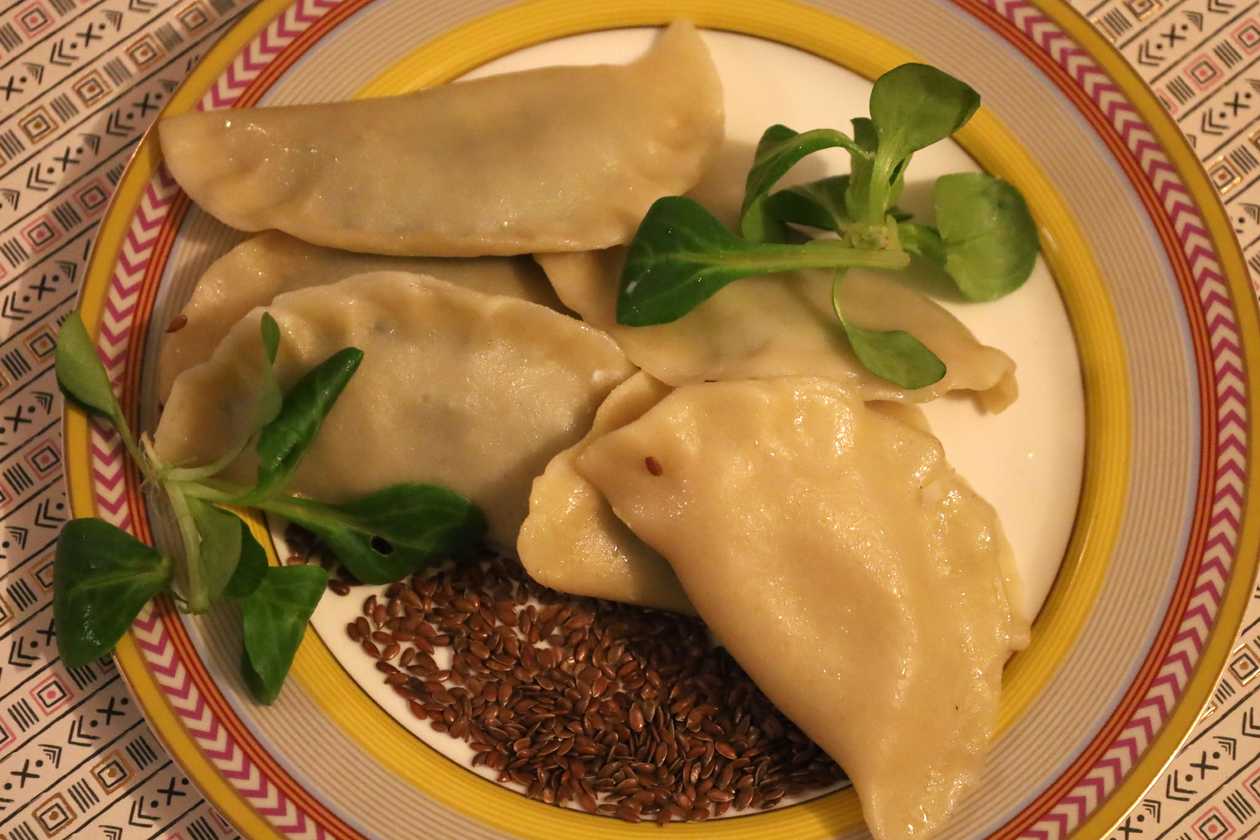 Pierogi z Kaszą Gryczaną, Pieczarkami i Cebulą