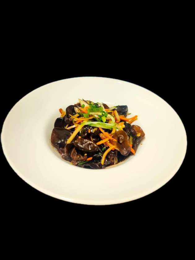 Salată de Urechi de Lemn