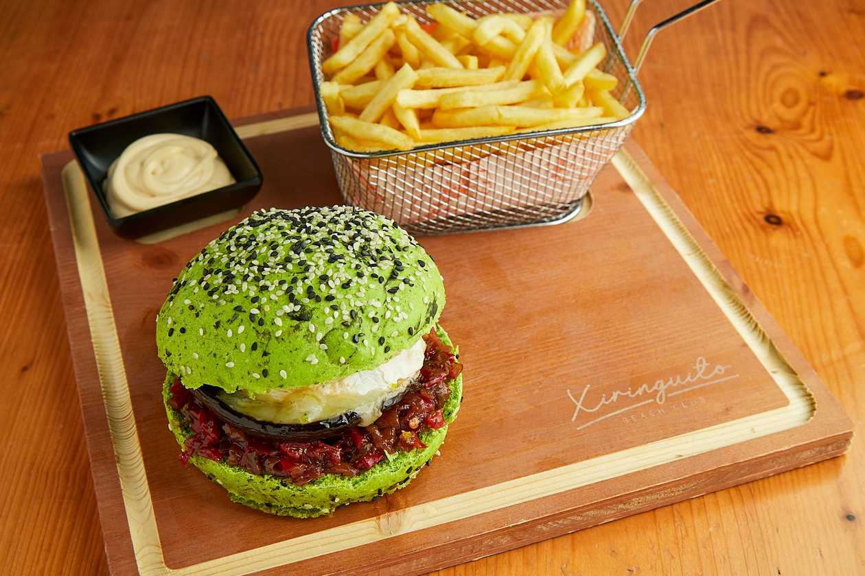 Burger de Portobello e Queijo de Cabra com Compota de Pimento