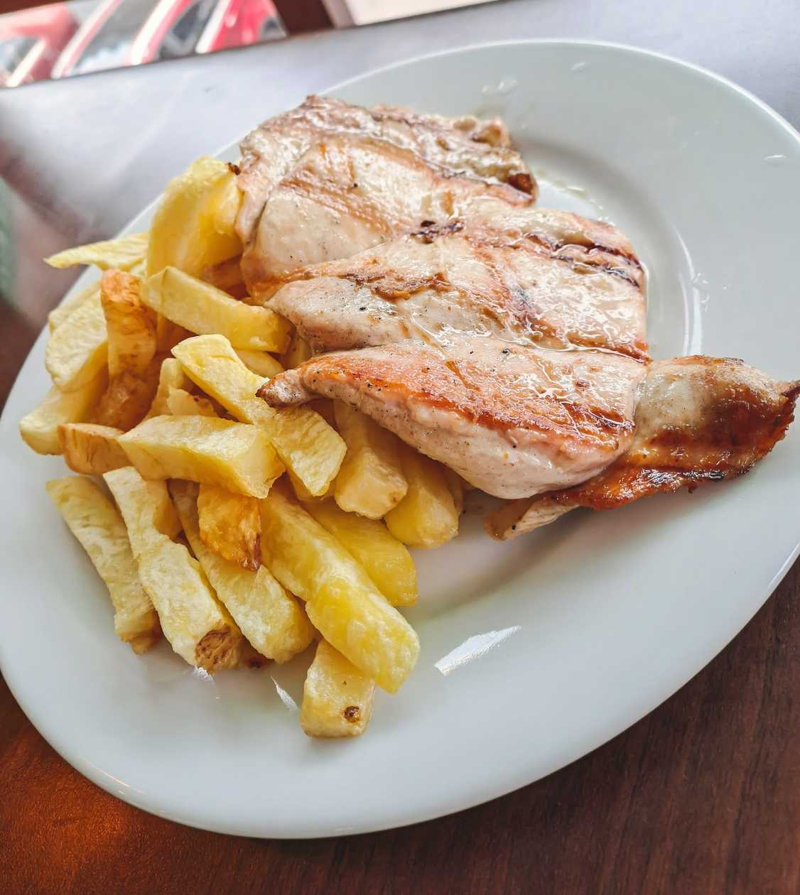 M23 Křupavá Kuřecí Prsa s Hranolky