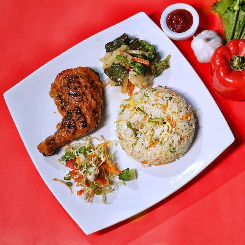Fried Rice with Grilled Chicken