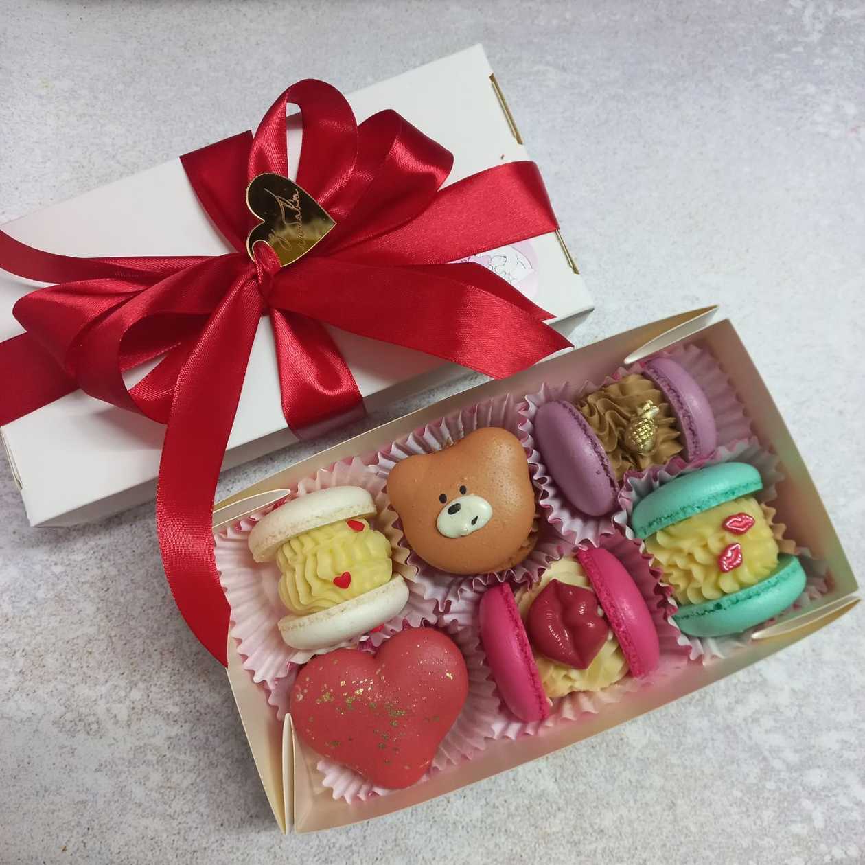Assorted Macarons