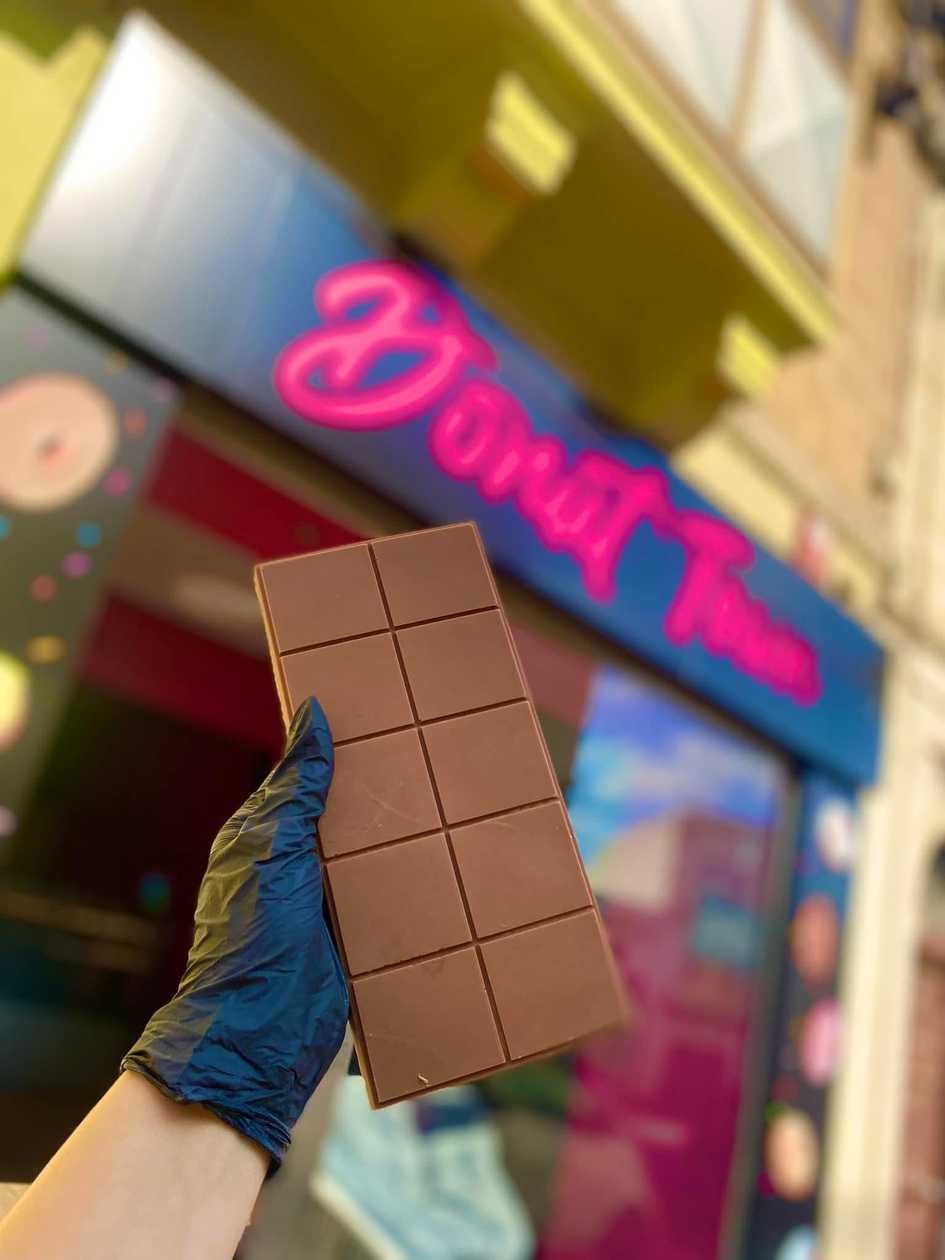 Double XXL Dubai choclate 🍫 ( BISCOF  )