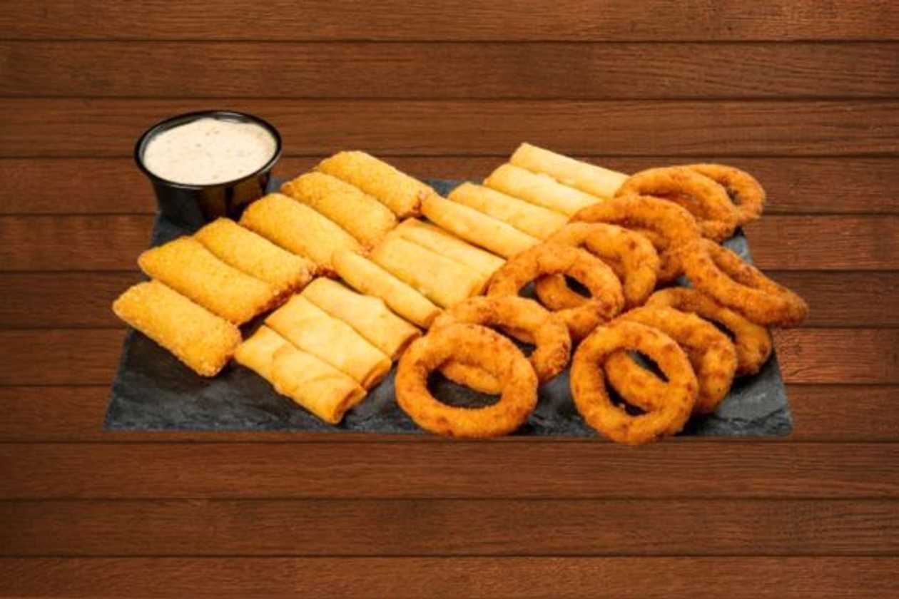 "Mixas“ svogūnų žiedų, spring rolls ir sūrio rinkinukas 27vnt.