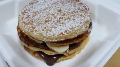 Pancakes with Bananas and Chocolate