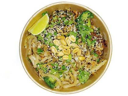 Pad Thai su vištiena