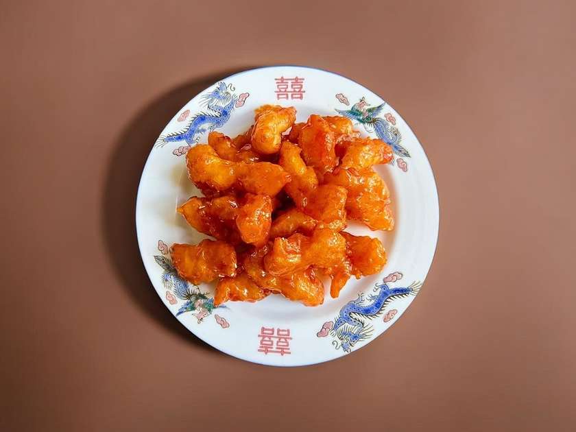 Fish in sweet and sour sauce 鱼