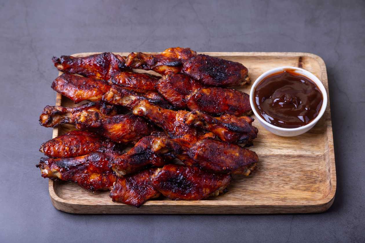 Barbeque wings platter