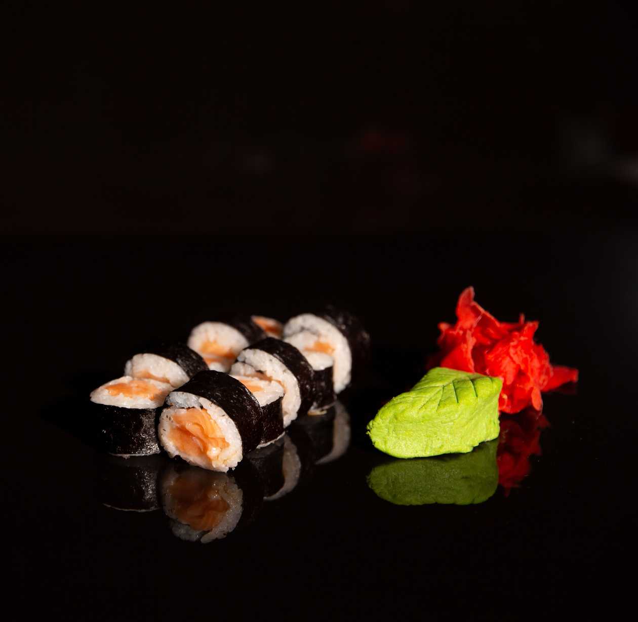 Salmon Maki