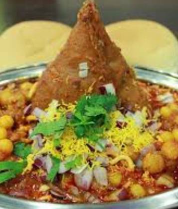 Ragda Samosa