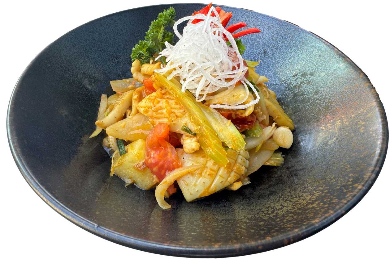 Chilli with Lemon Grass and Satay Sauce Seafood