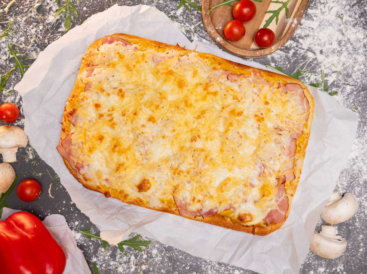 Detroit Mustard Pizza