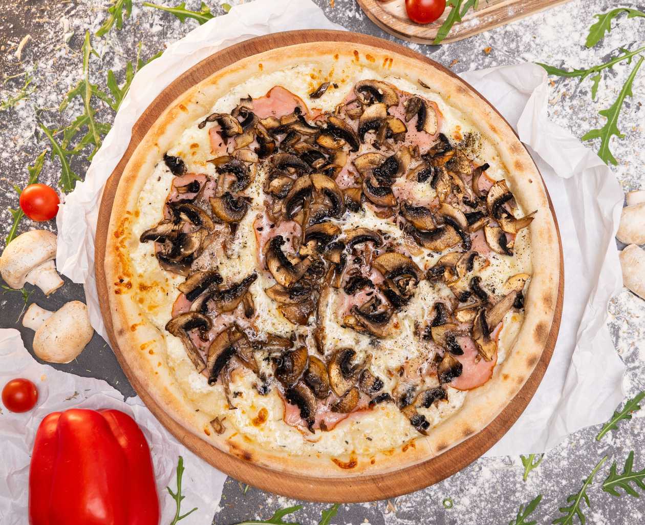 Pizza Funghi