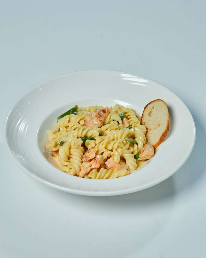 Salmon & Asparagus Fusils Pastas