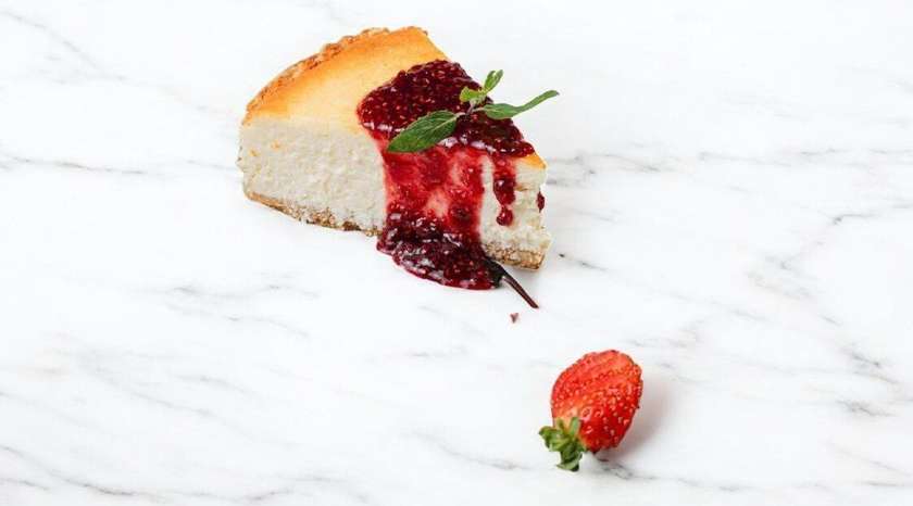 Böyürtkənli Cheesecake
