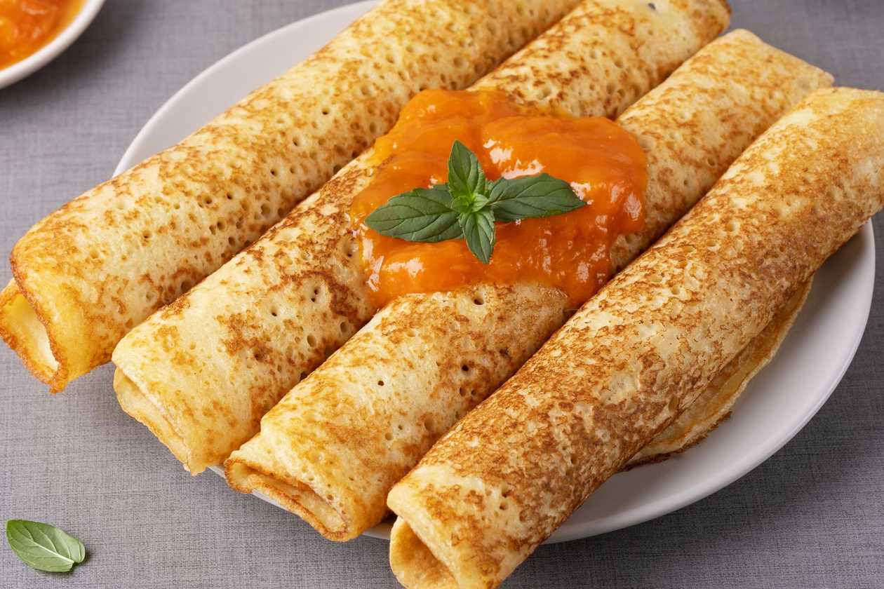 Crepe with apricot jam