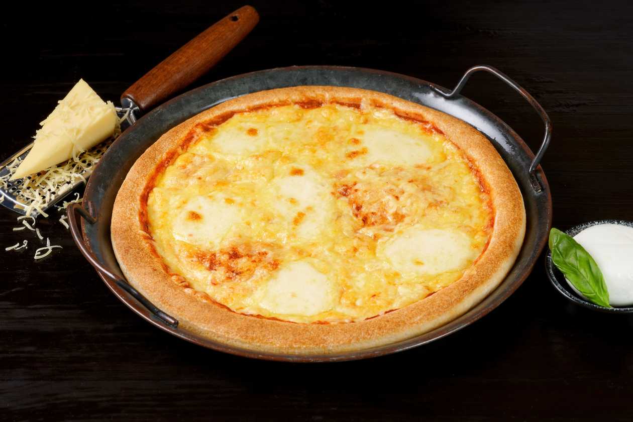 Margarita thin-crust pizza