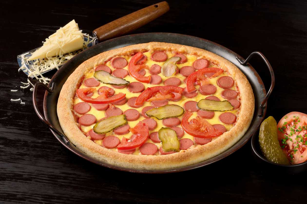 Kids thick-crust pizza