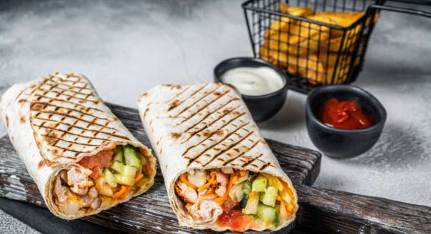 Chicken Shawarma, Chips and 300ml Soda