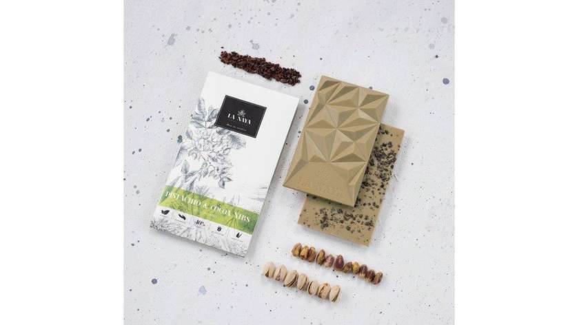 🇱🇹 La Naya Organic White 40% Chocolate Bar with Pistachio & Cocoa Nibs 80g