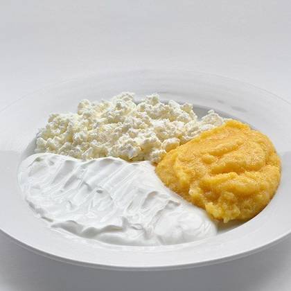 Polenta with Cottage Cheese and Sour Cream