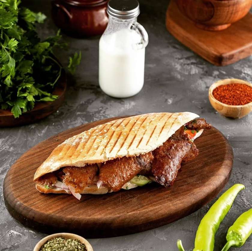 Grilled meat döner in tandoor bread